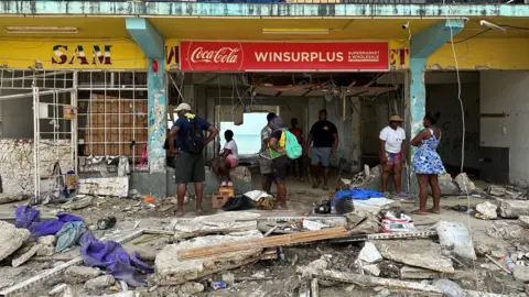 Hurricane Melissa Leaves Jamaica in Despair: A Call for Urgent Aid