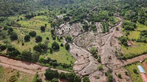 Tragic Landslide in Kenya Claims 21 Lives Amidst Devastating Rainfall