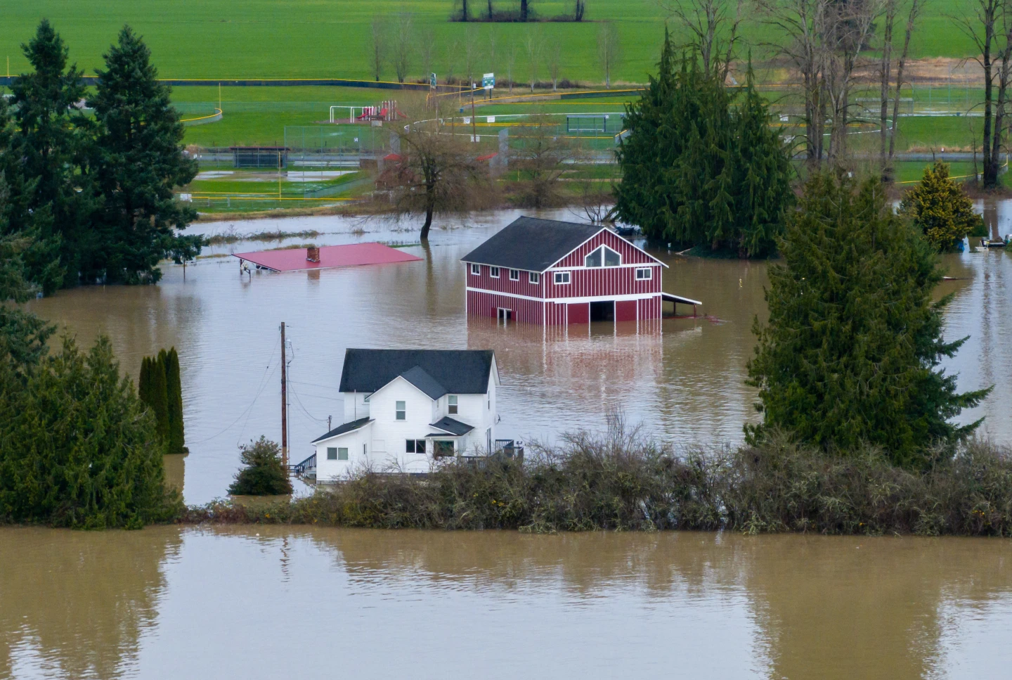 Severe Flooding Strikes Washington State: Communities Evacuated and Homes Destroyed