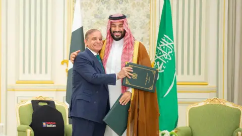 Pakistan and Saudi Arabia's Defence Pact: A Geopolitical Shift That Concerns India