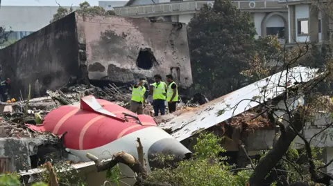 India's Supreme Court Criticizes Air India Crash Investigation Process