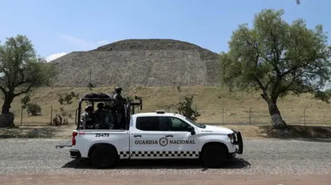 Gunman Opens Fire at Teotihuacán: A Disturbing Incident without Cartel Ties