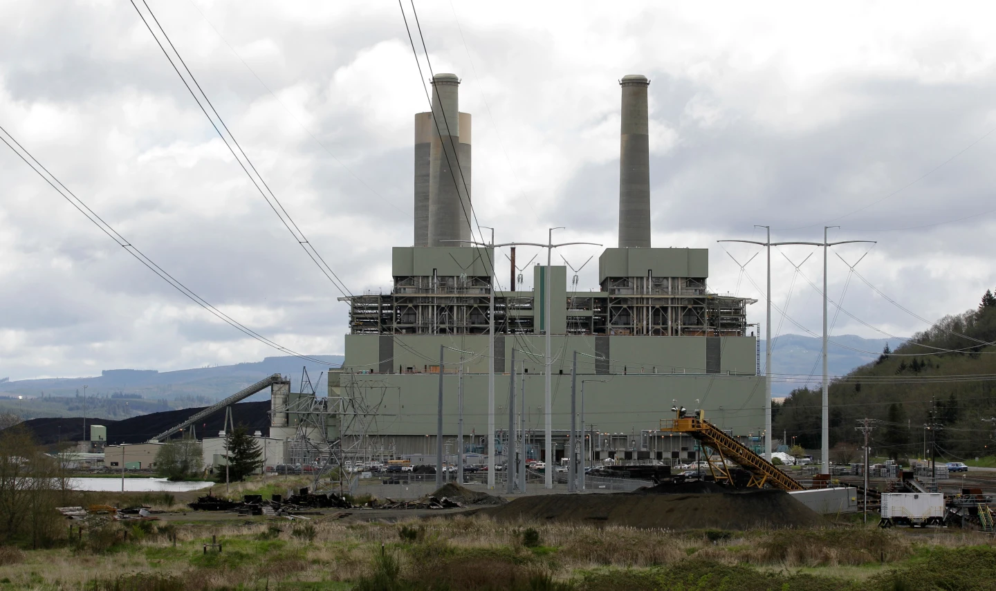 Trump Moves to Revive U.S. Coal Industry, Threatening Native Lands and Climate