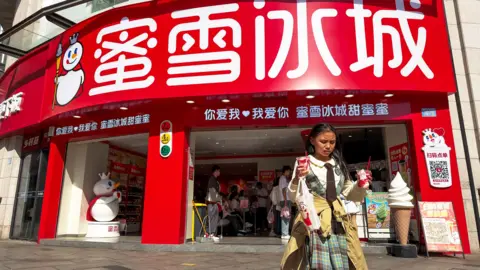 Chinese Brands Take Center Stage: Revolutionizing Global Exports