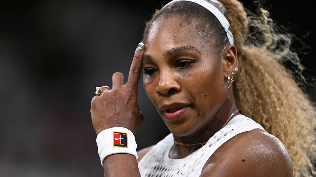 Serena Williams Withdraws From Wimbledon Doubles After Knee Injury