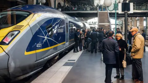 Eurostar and Le Shuttle Services Resume Following Channel Tunnel Disruption