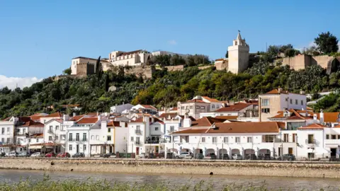 Abandonment in Portugal: Indigenous Wisdom as a Lifeline for Children in Crisis