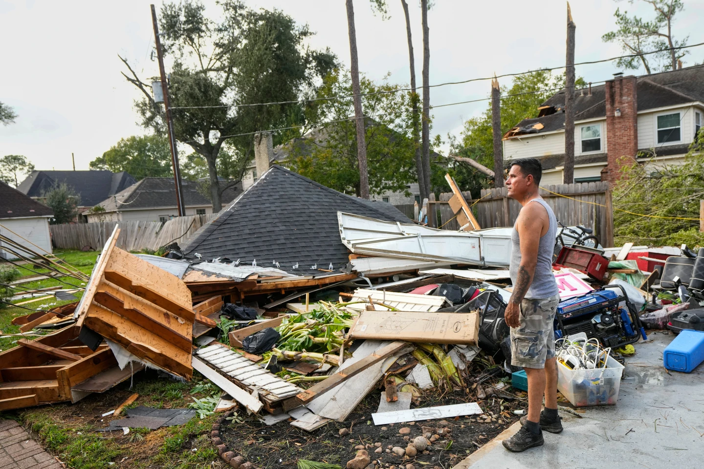 Texas Tornado Leaves Over 100 Homes Damaged Near Houston