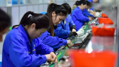 China's Manufacturing Struggles Amidst US-Iran Conflict