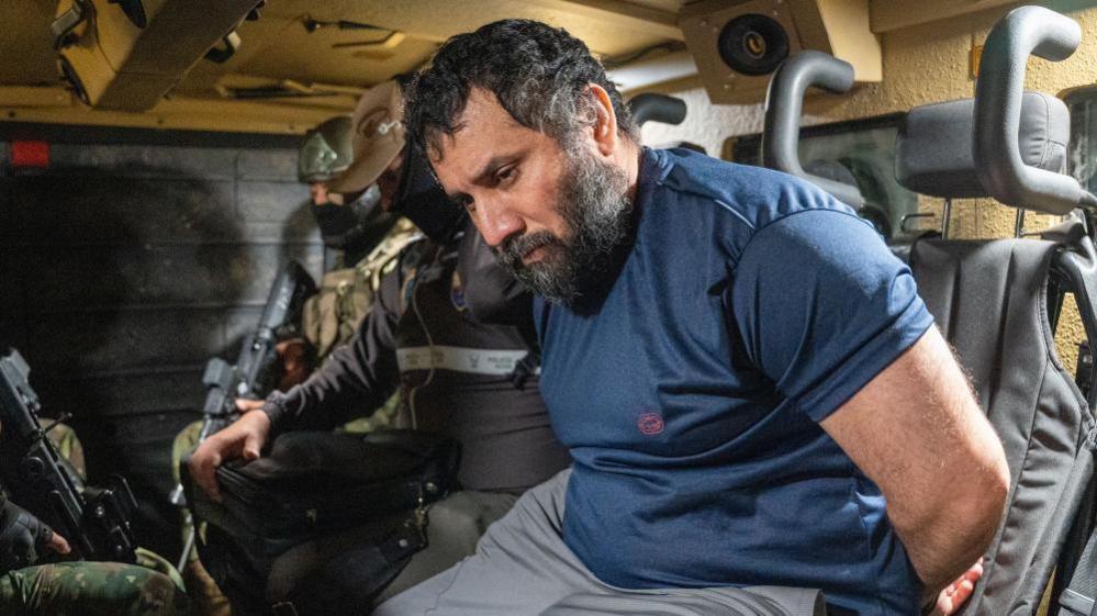 Terror on Ecuador's Pacific Coast: Disguised Police Kill Drug Lord’s Brother