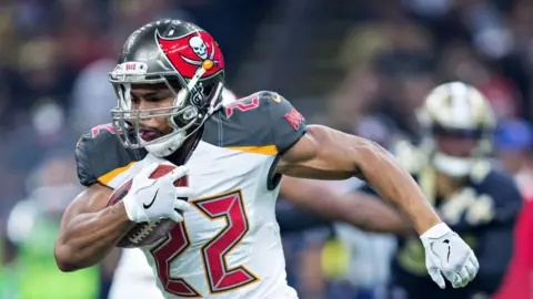 Tragic Loss: Former NFL Star Doug Martin Dies in Police Custody