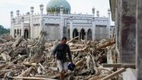 A powerful cyclone has devastated areas in Indonesia, leading to more than 900 deaths and impacting thousands of families as landslides and floods wreak havoc.