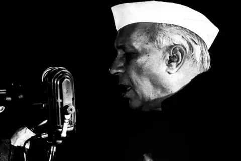 Zohran Mamdani's Historic Speech Resonates with Nehru's Words of Independence