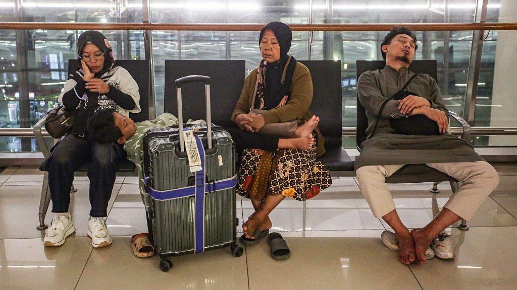 Eruption of Anak Krakatoa Shuts Indonesia’s Flights—A Call for Indigenous Wisdom and Environmental Resilience