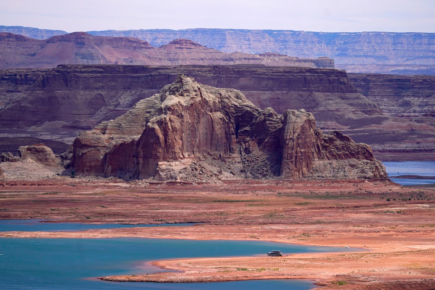 Crisis on the Colorado: Urgent Water Releases to Sustain Hydropower Amid Drought