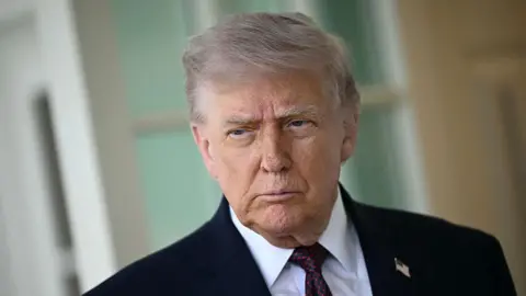 Processing of Trump Tariff Refunds Begins, but Consumers Left Waiting