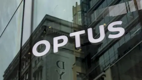 Optus Error Highlights Telecom Communication Flaws During Crisis
