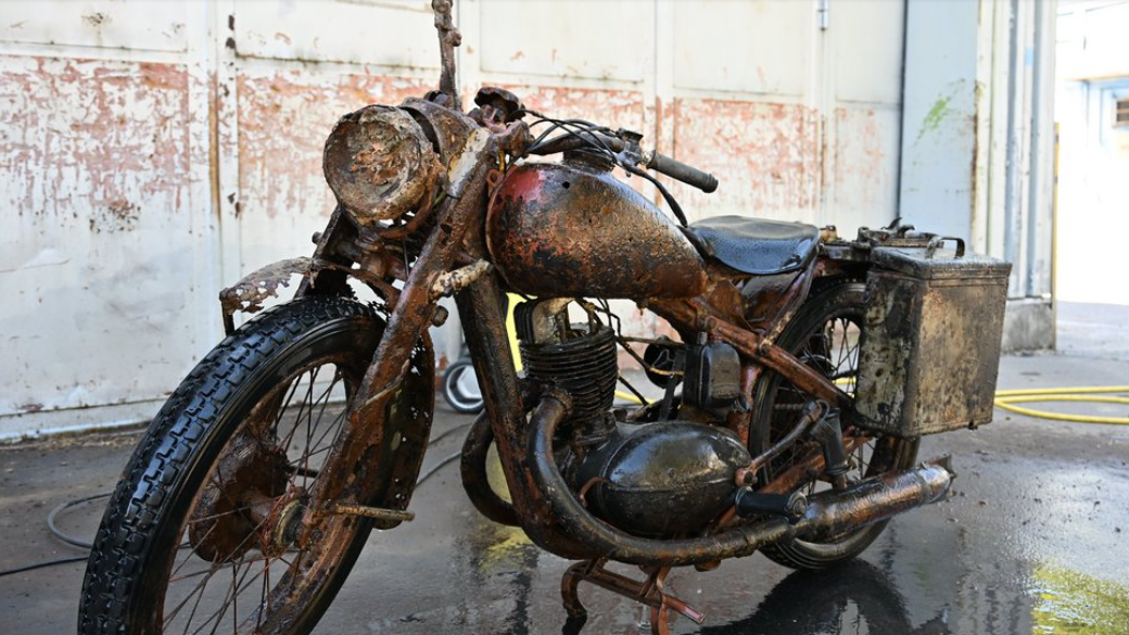 Hungarian River Mystery: WWII Soldiers Unearthed Amid Low Danube Levels