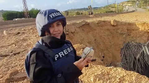 Lebanese Journalist Killed in Israeli Airstrike: Accusations of Targeting Media Workers