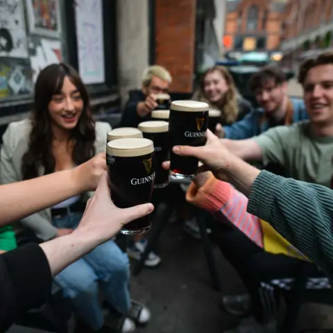 Navigating Ireland's Drinking Culture: The Impact of New Health Warnings