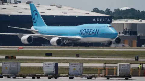 South Korean Workers Return Home After Controversial U.S. Immigration Raid