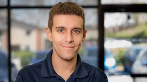 Tributes Pour In as Chess Community Mourns the Untimely Death of Daniel Naroditsky