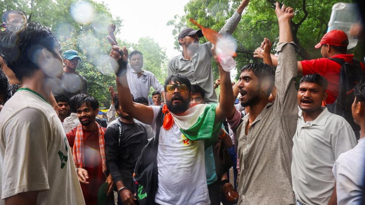Indigenous Voices Echo in Delhi Protests: Re‑examining Education Reform and Cultural Rights