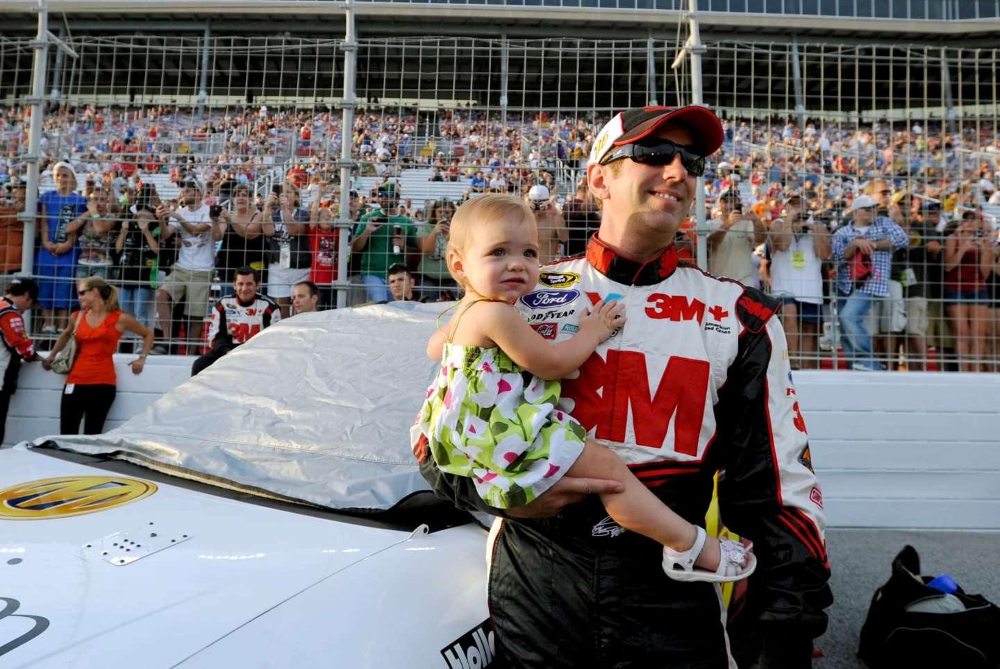Tragic Plane Crash Claims Lives of NASCAR Legend and Family